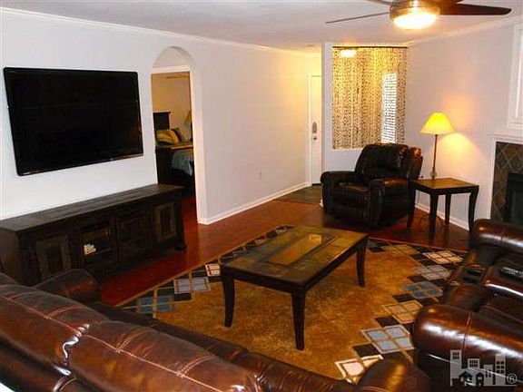 3rd image of 4122 Breezewood Dr APT 101