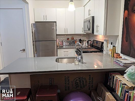 2nd image of 90 Marion St #2G