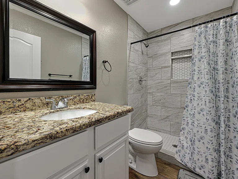 W Meadow Dr — Photo 5