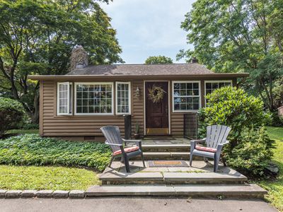 8 Crest Ave, Danbury, CT, 06811