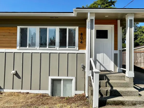 604 Camas Ave NE, Renton, WA 98056