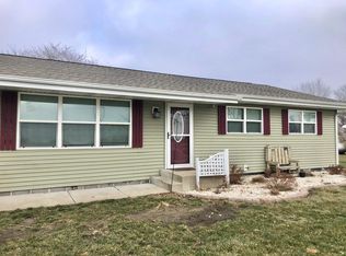 5755 Pec Rd, Springfield, IL 62711