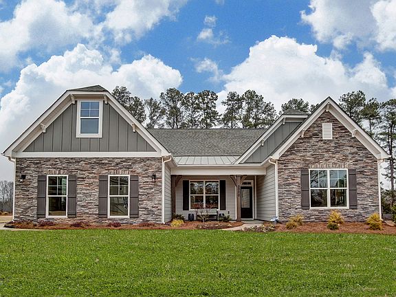 These photos are representative of this floor plan, but all options may not be available in every co