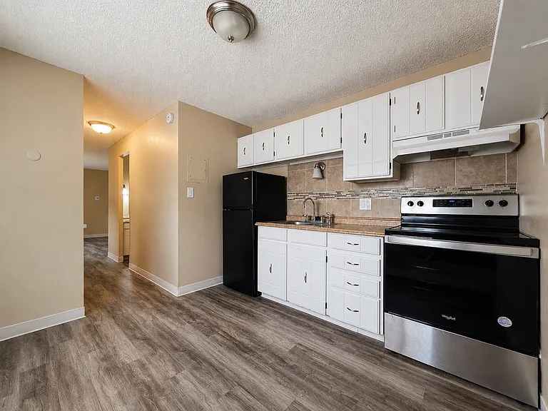 791 W Prentice Ave #103 — Photo 5