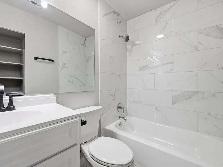 2088 Pope St — Photo 18