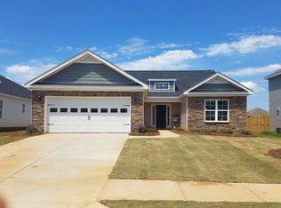 909 Avalon Ct, Hephzibah, GA 30815