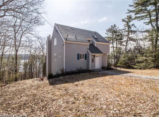 50 Deer Trail Dr, Boothbay, ME 04537
