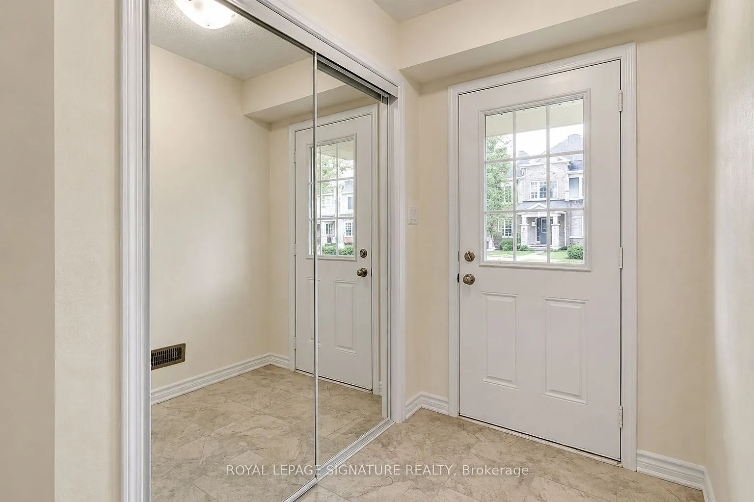 1 bed, $1,100 — Photo 2