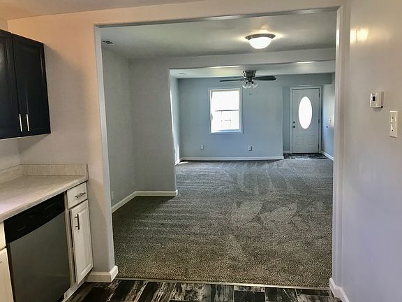 4th image of 610 E Osage St