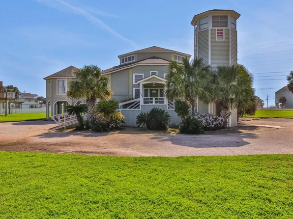18403 Shaman Dr, Galveston, TX 77554