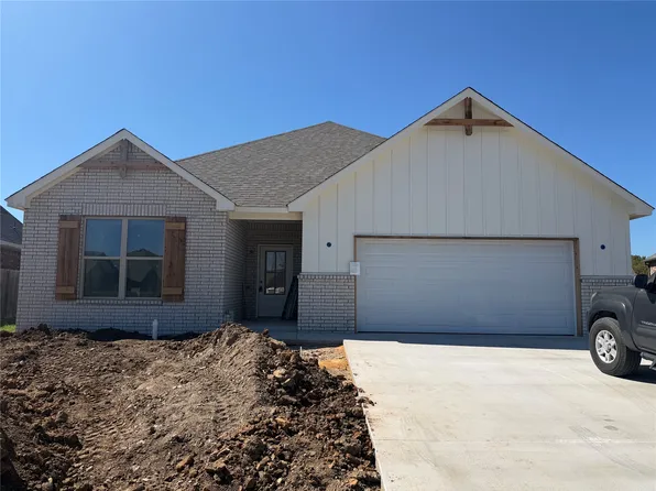 4230 Village Park Dr, Skiatook, OK 74070