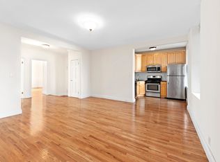 319 E 10th St FL 3, New York, NY 10009