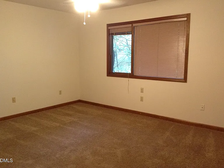 4302 Hunters Club Dr — Photo 7