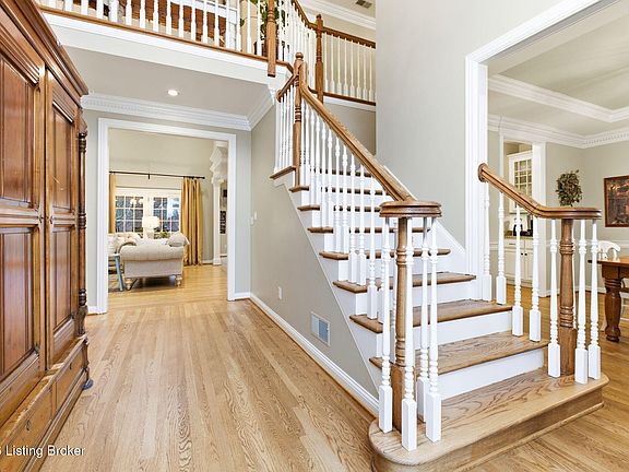 4th image of 7307 Edgemore Pl