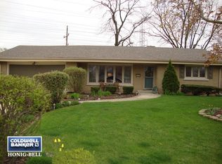 408 Bevan Dr E, Joliet, IL 60435