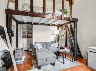 916 Pine St APT 2M, Philadelphia, PA 19107