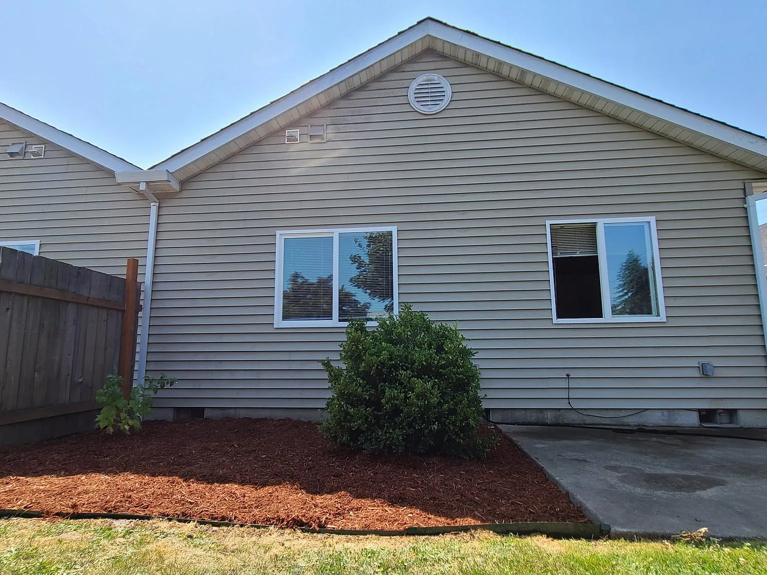 58984 Alexandra Ln — Photo 3