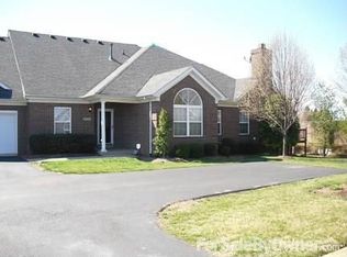 4725 Brownsboro Gardens Dr, Louisville, KY 40241