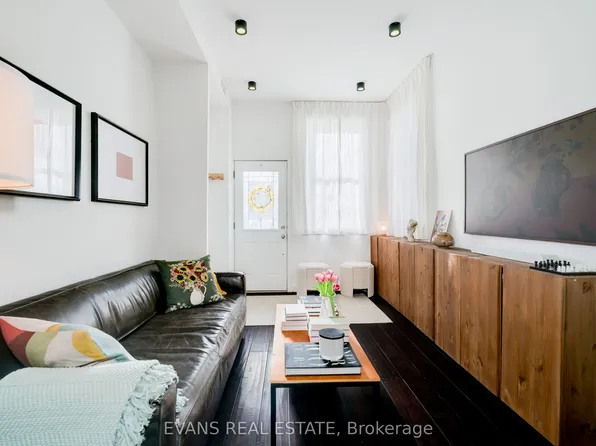 448 Gerrard St E, Toronto, ON M5A 2H2