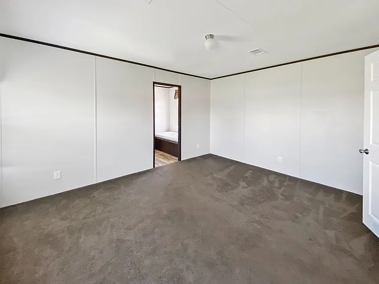 2902 W Jones Rd — Photo 6