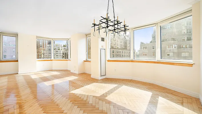 Rented by Compass | media 19