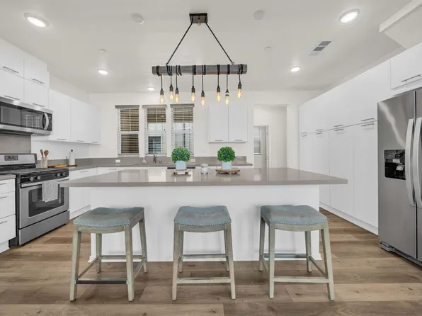 5301 Calle Rockfish Unit 95, San Diego, CA 92154