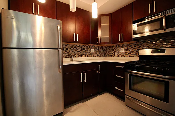 Rented by Hagstrom Management Inc | media 3