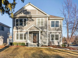 4343 Elm St, Downers Grove, IL 60515