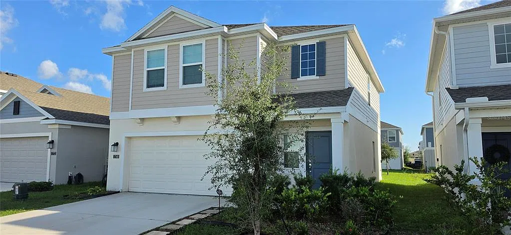 4 bed, 2.5 bath, 1870 sqft, $2,200 — Photo 3
