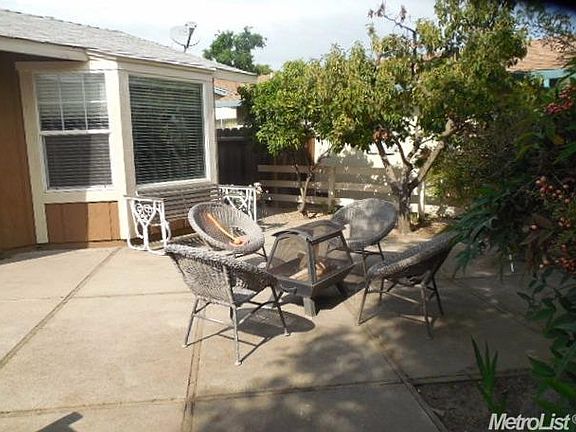 5th image of 1194 Johnson Ave