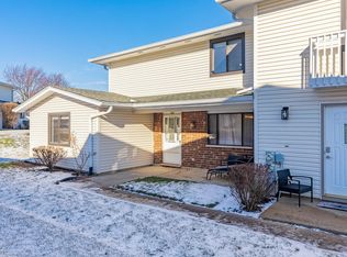 159 Chatham Ct APT B, Bloomingdale, IL 60108