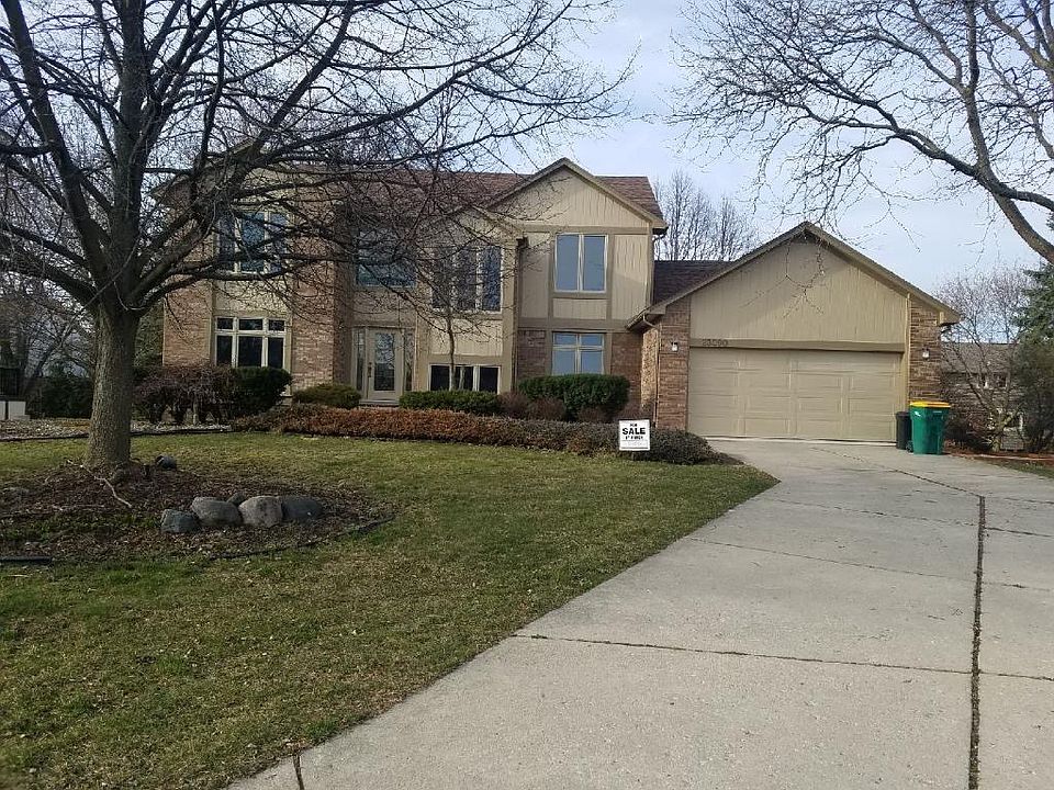 1st image of 23090 Baypoint Dr