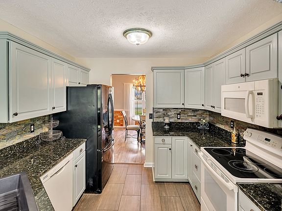 4th image of 3119 Bilbrey Dr