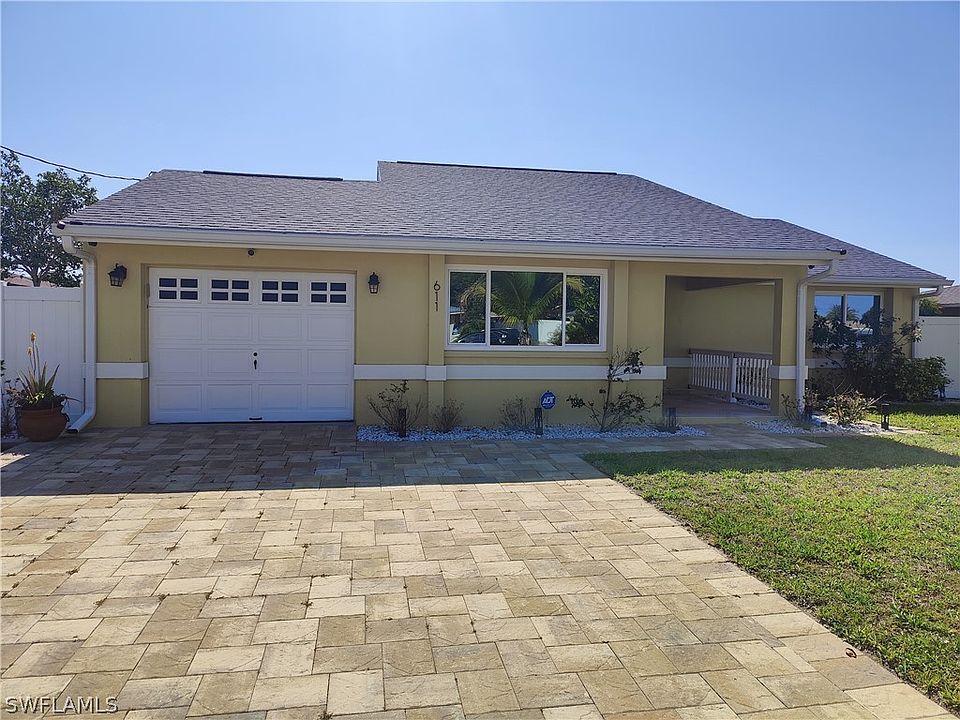 1st image of 611 NE 17th Pl