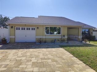 611 NE 17th Pl, Cape Coral, FL 33909