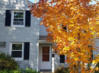 5913 Dendron Ln, Greendale, WI 53129