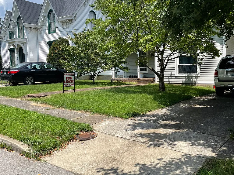 120 E Stephens St — Photo 1