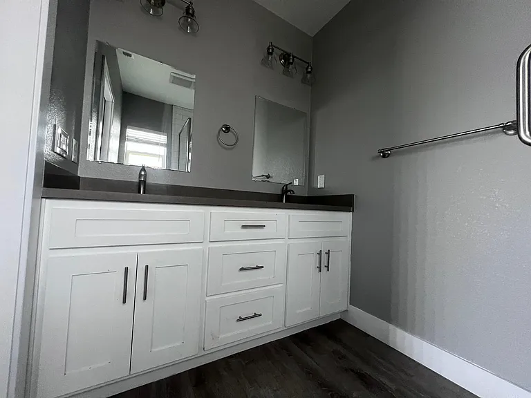 463 Peralta Ave — Photo 11