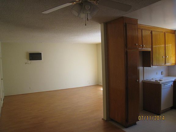 4th image of 4242 Whitsett Ave APT 3
