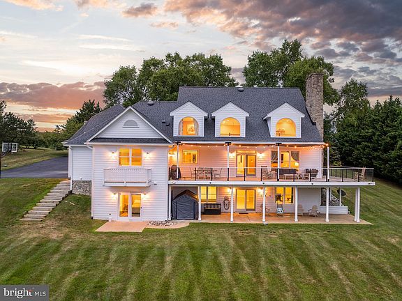 3rd image of 15201 Highview Ct