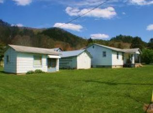 892 Spruce St, White Sulphur Springs, WV 24986