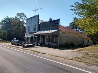 7518 S Crystal Rd, Carson City, MI 48811