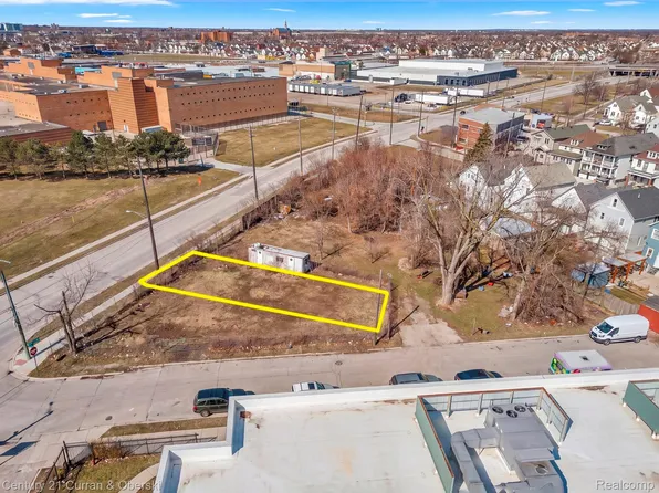 8312 Conant St, Detroit, MI 48211