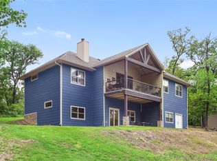 11802 S Hickory Ln, Claremore, OK 74017