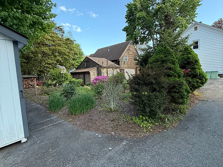 96 W Main St — Photo 30