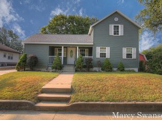 409 W Main St, Fennville, MI 49408