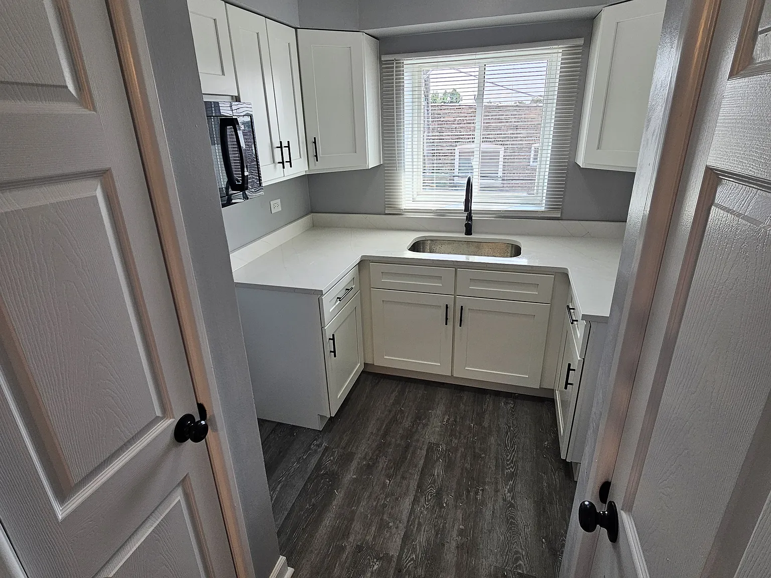 1 bed, $1,400 — Photo 4