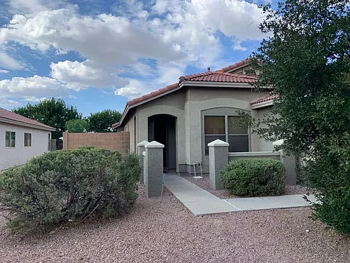1106 Gwen St Photo 1
