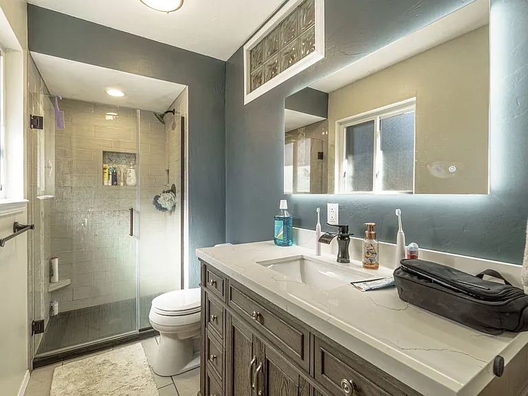 3295 W Parade Cir — Photo 21