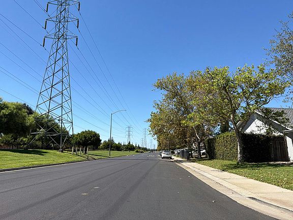 5th image of 840 Raysilva Cir